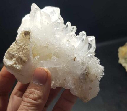 264g Quartz for Sale - Premium Quality Crystal for Healing and Decor